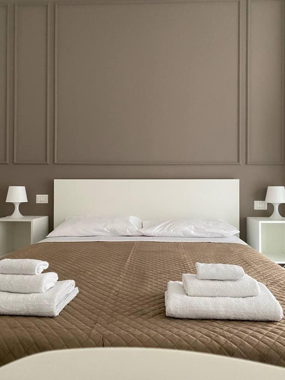 Quintino Sella Suites Бари Екстериор снимка